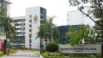 Jade Scape / Jadescape is near reputable schools.
